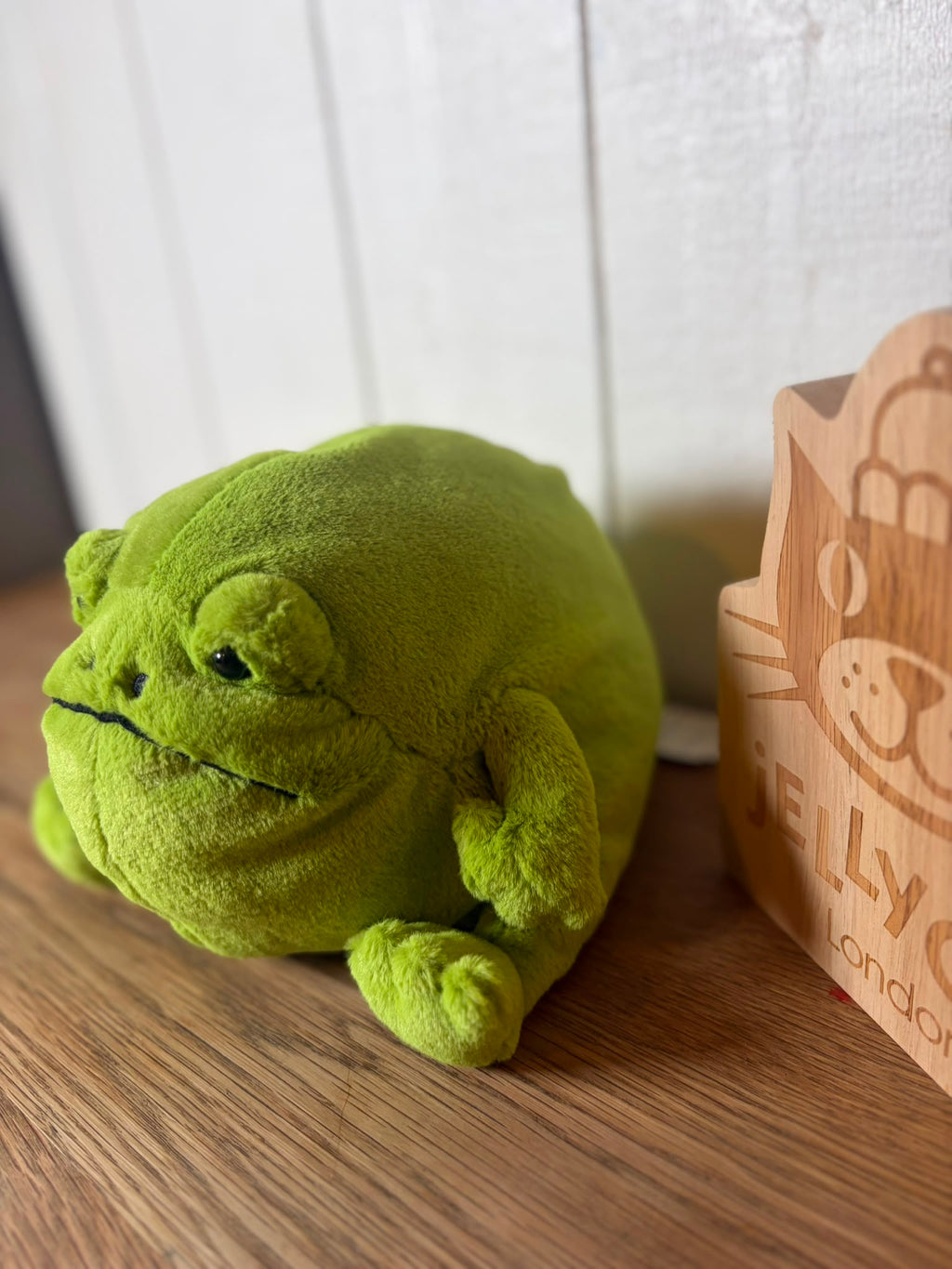 Jellycat Ricky Rainfrog