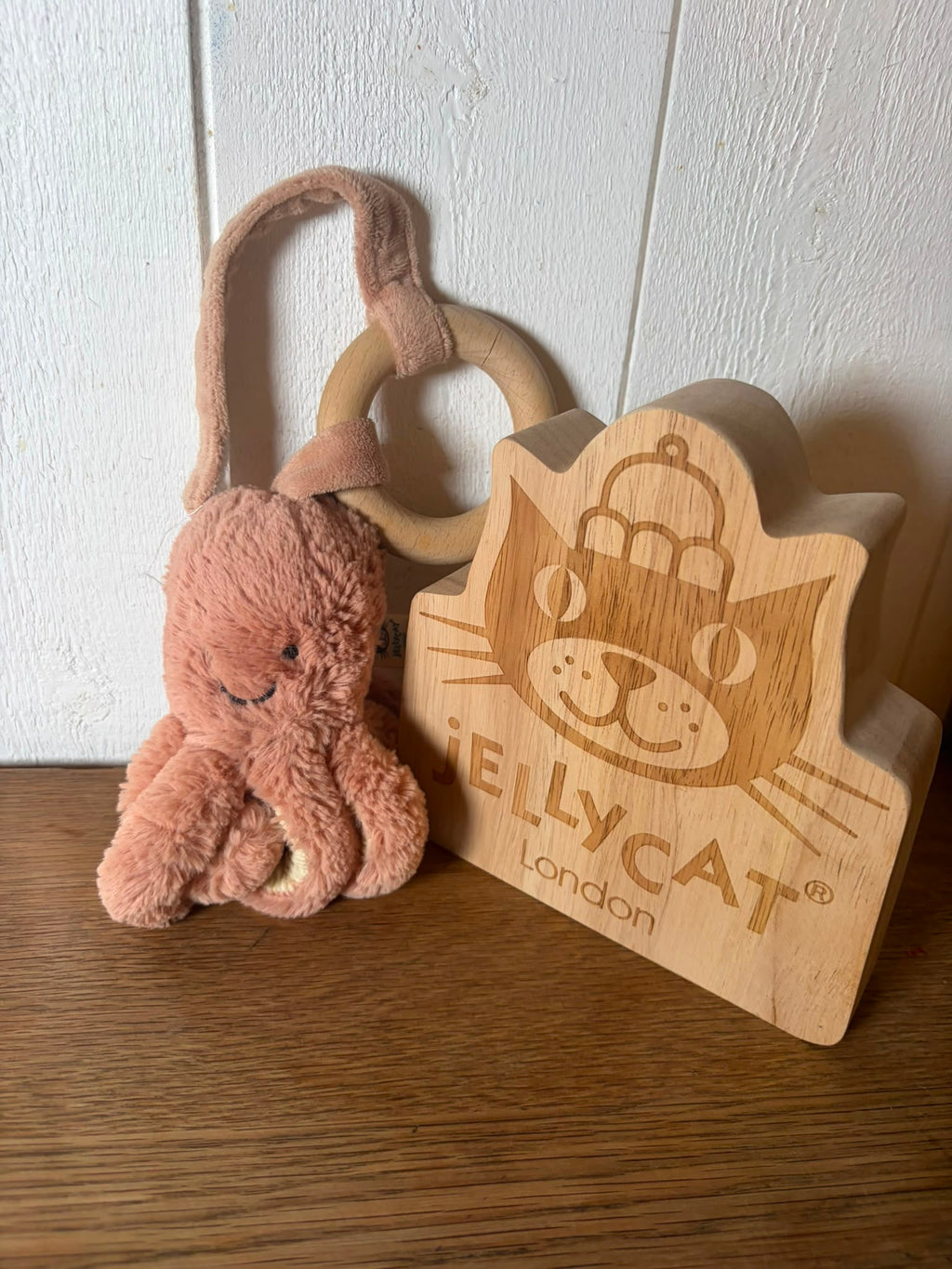 Jellycat Odell Octopus Wooden Ring Toy - Untagged