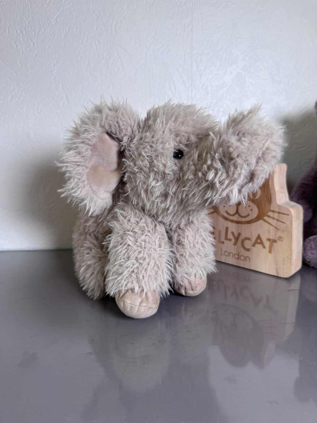 Curvie Elephant