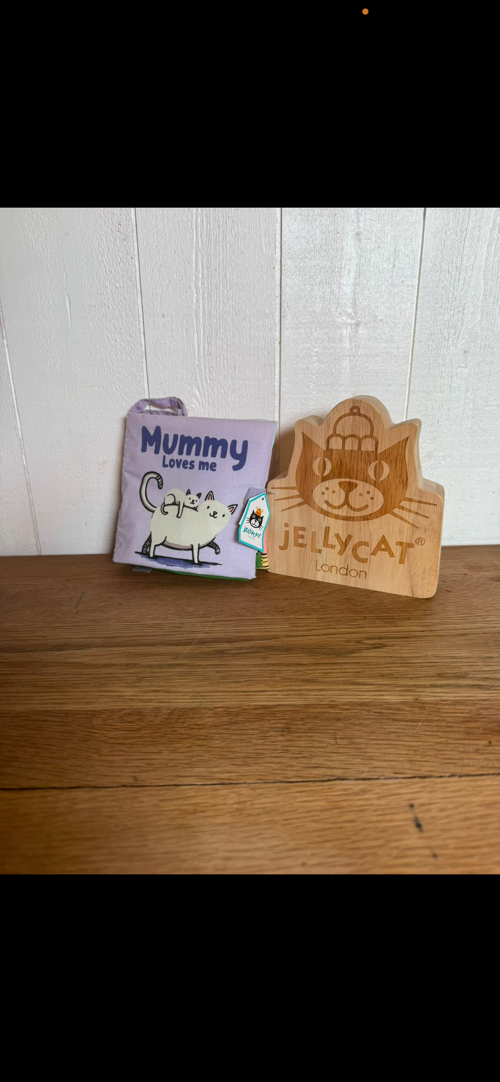 Jellycat ‘Mummy loves me’ Cloth Book