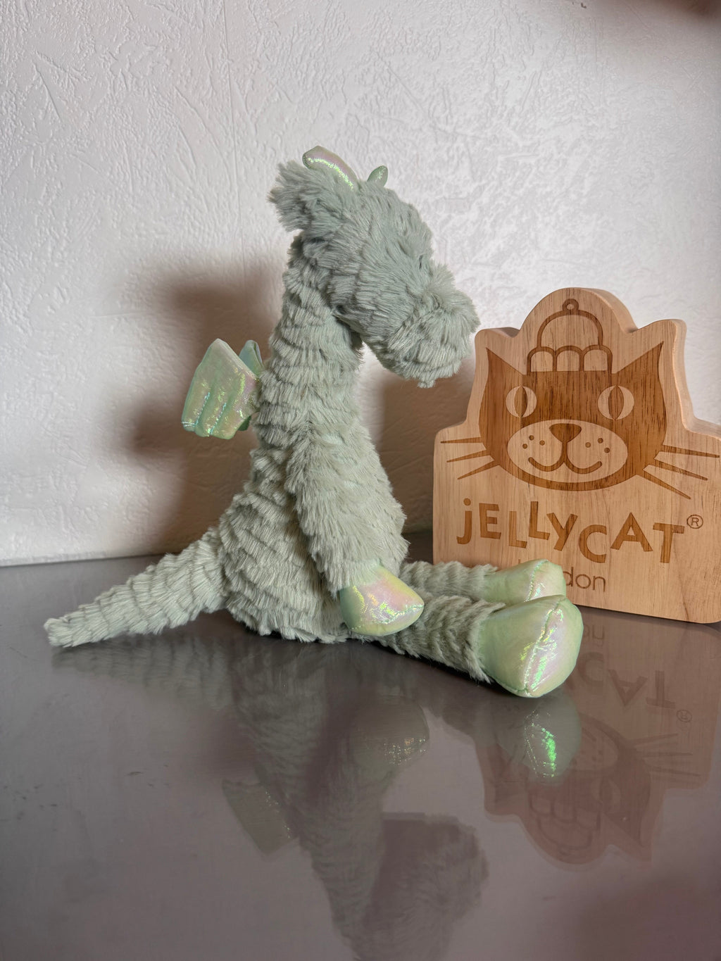 Small Dainty Dragon