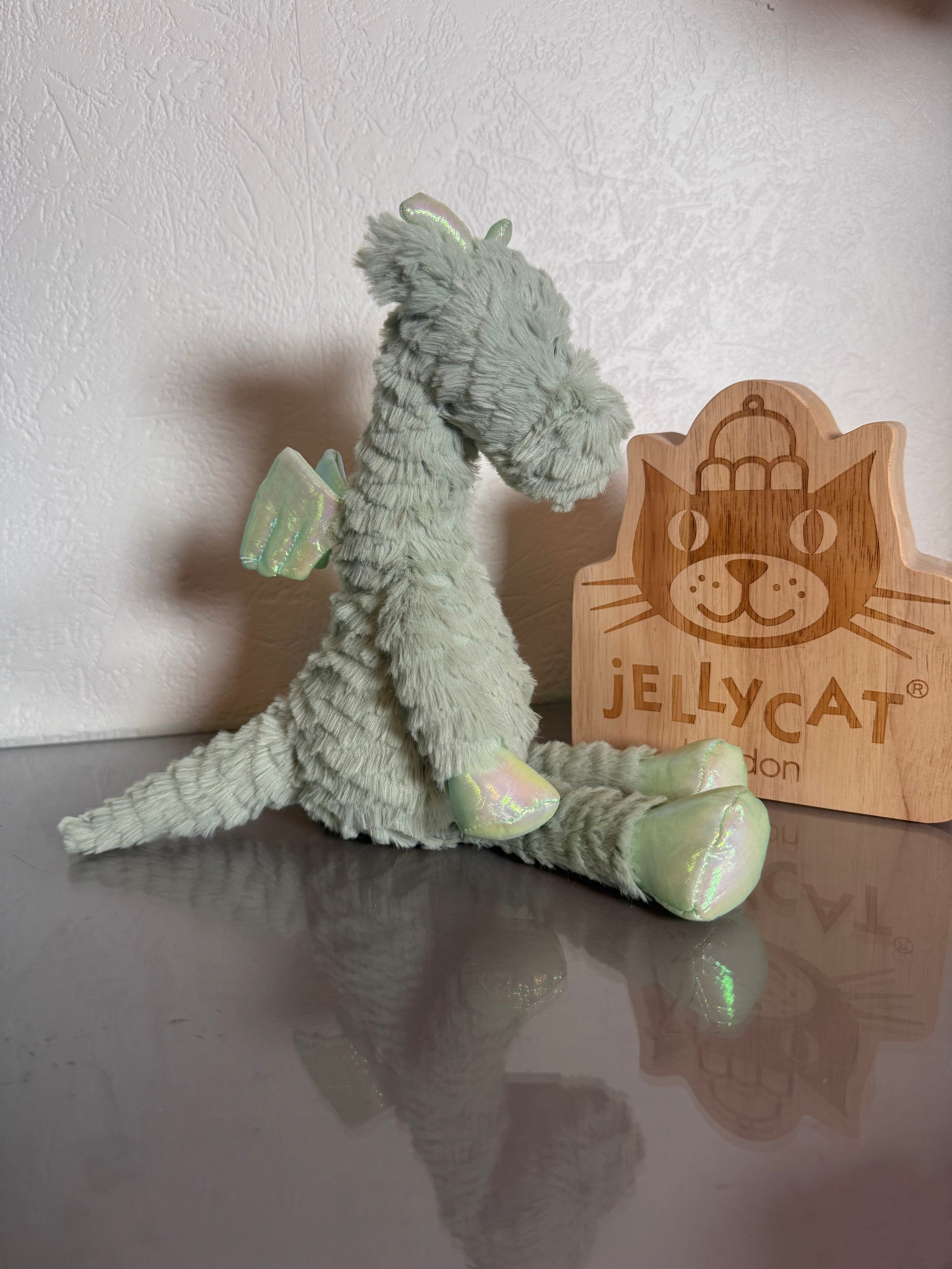 Small Dainty Dragon