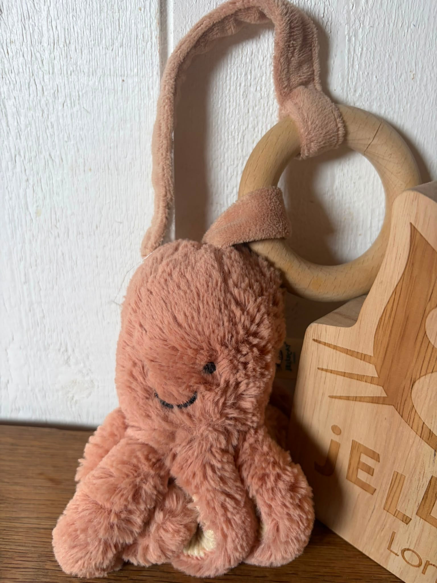 Jellycat Odell Octopus Wooden Ring Toy - Untagged