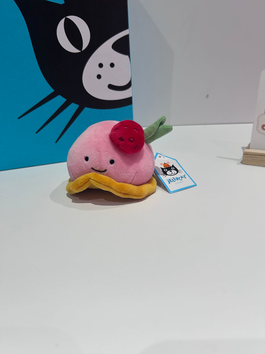 Jellycat Pretty Dome Framboise
