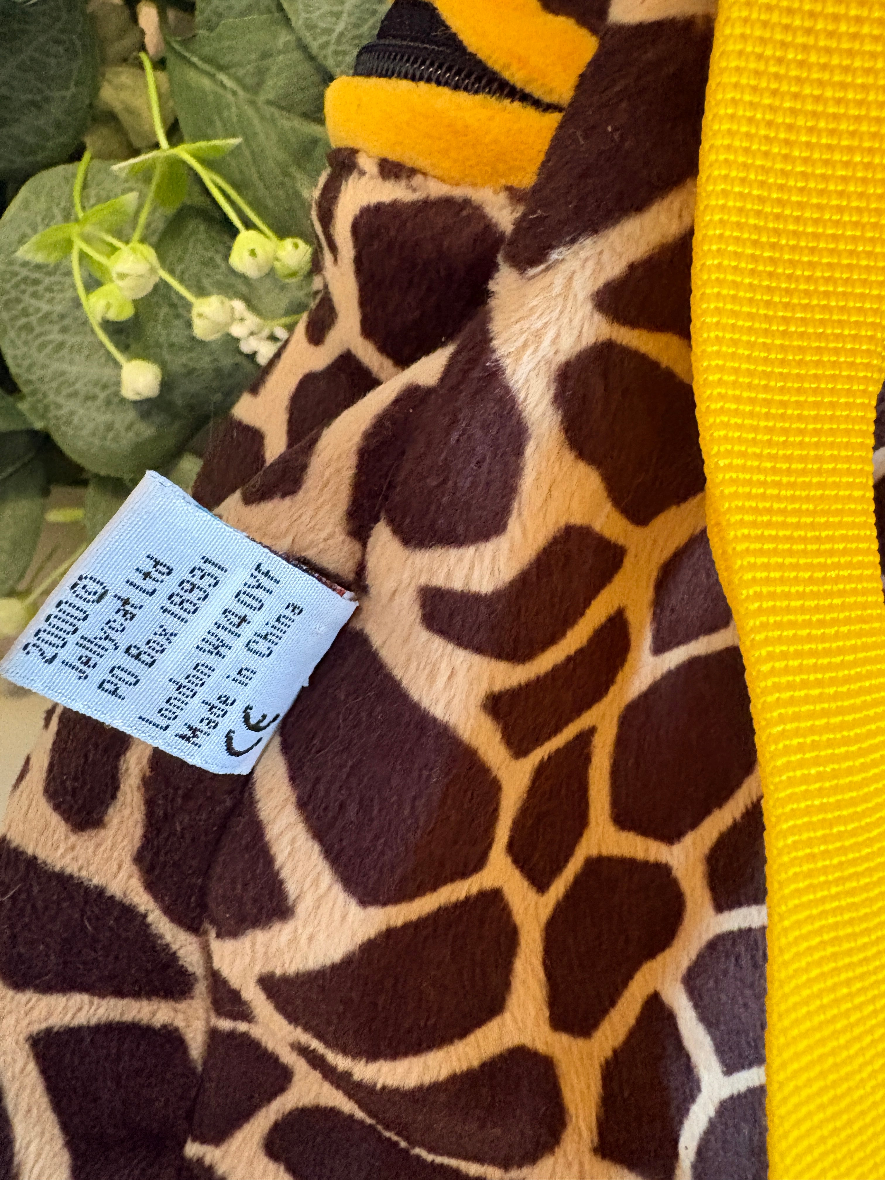 Jellycat Vintage Giraffe Backpack | 1991
