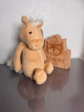 Medium Bashful Horse