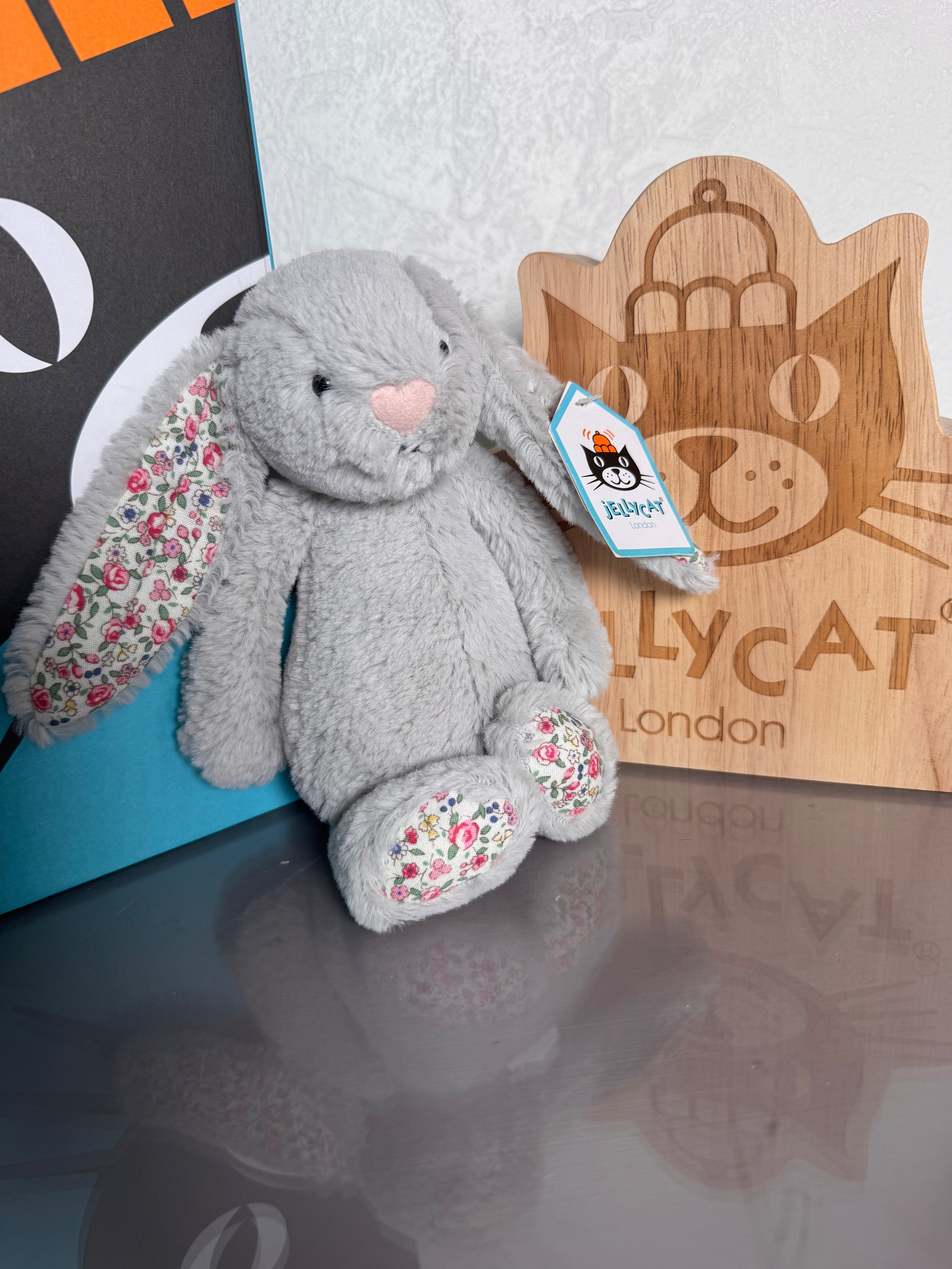 Small blossom silver bunny