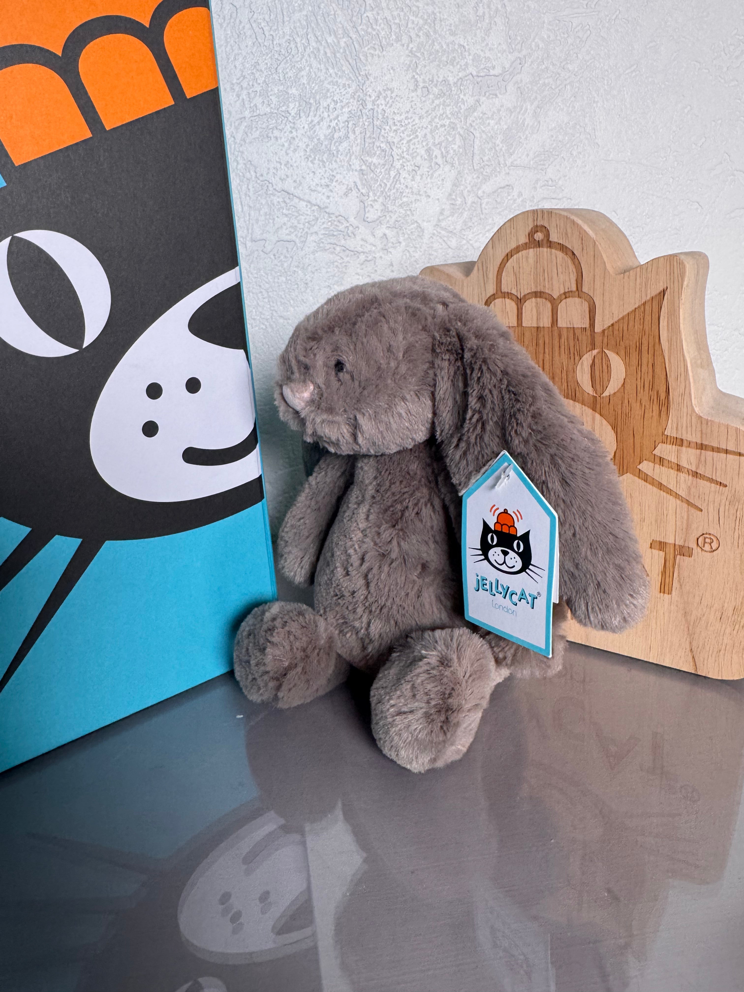 Small bashful truffle bunny