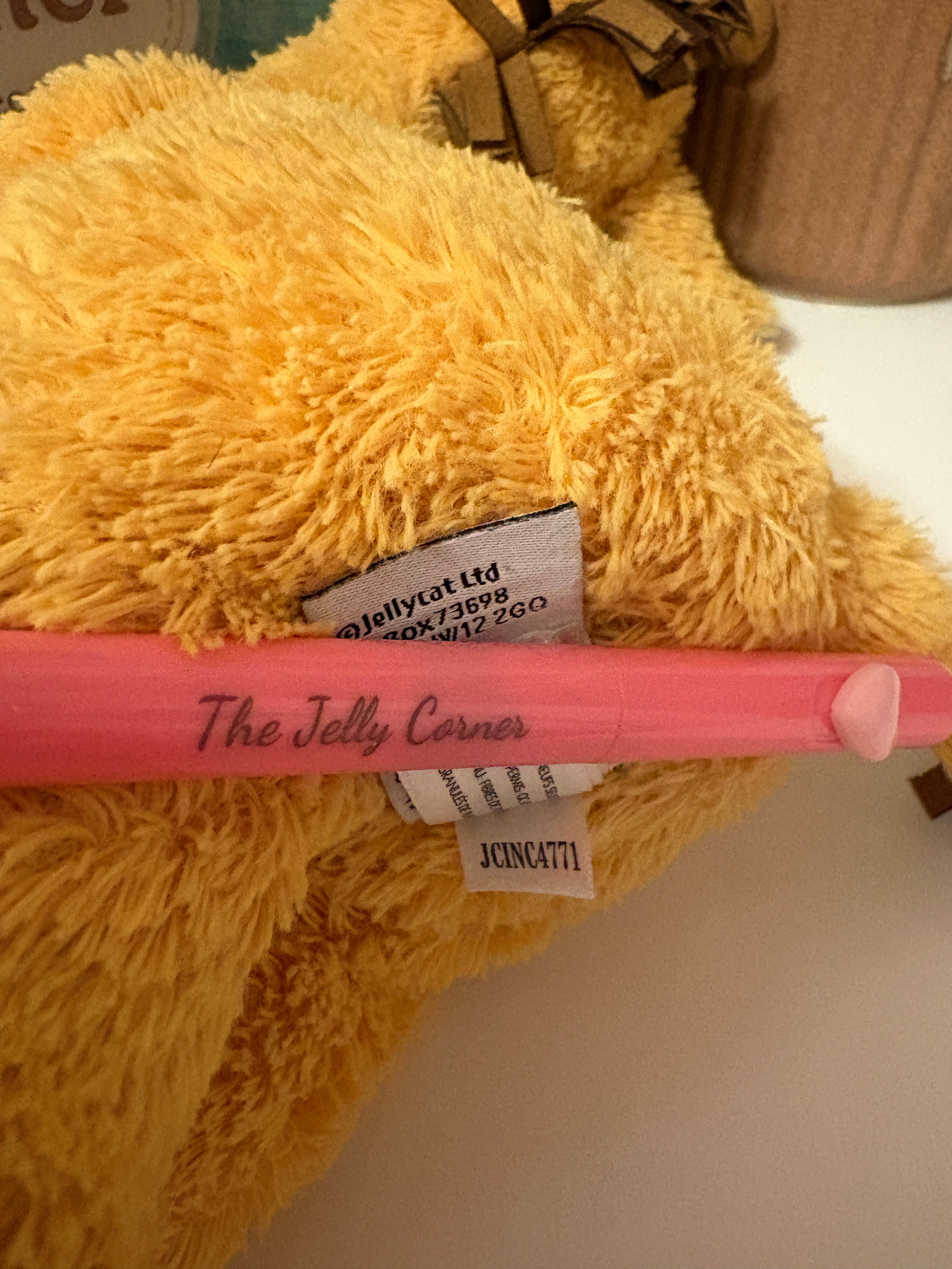Jellycat Cushy Giraffe