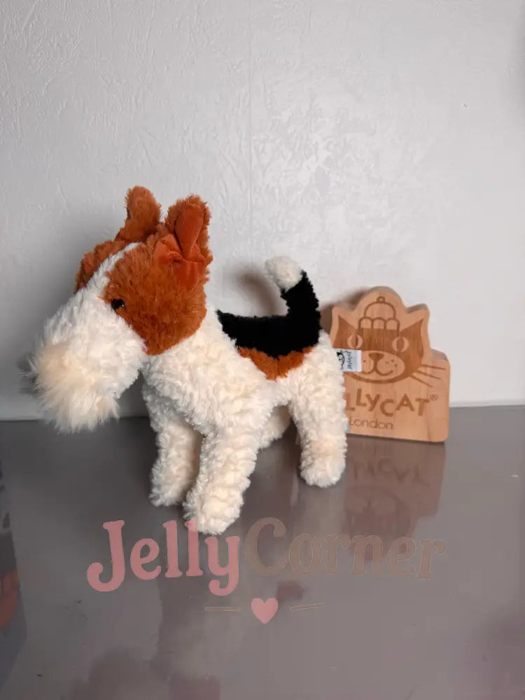 `Hector Fox Terrier
