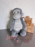 Medium bashful Gorilla
